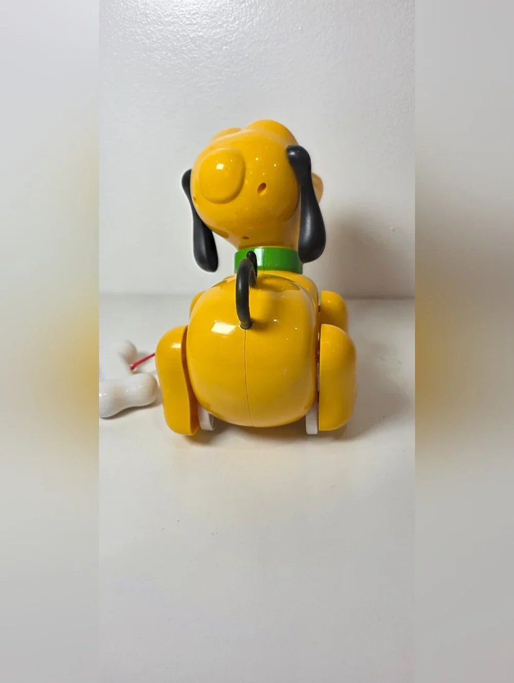 Disney's Animated Pluto pull toy With Bone- Barks and musical